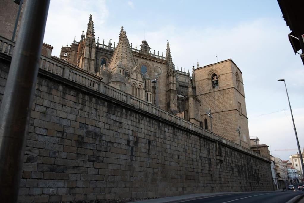 Las Dos Catedrales 1 Plasencia Bagian luar foto